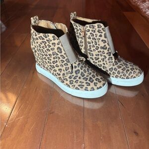 Leopard Print Wedge Sneaker Boot - Women's Tan/Black